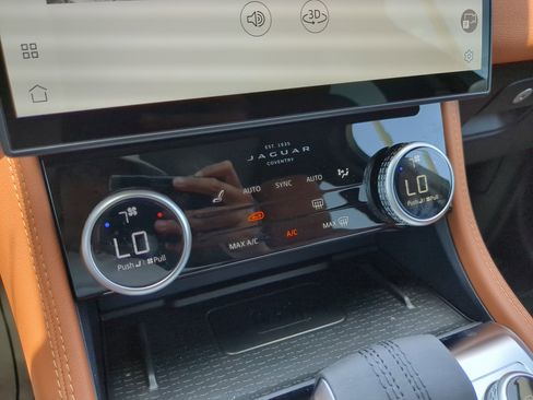 New 2026 Jaguar F-PACE R-Dynamic S image 27