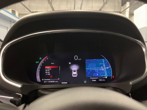 Used 2025 Acura MDX A-Spec image 17