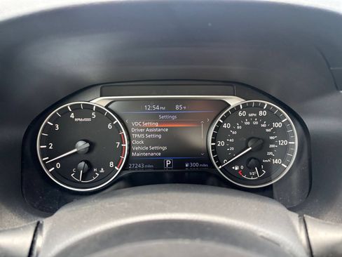 Used 2025 Nissan Altima 2.5 SV FWD image 40