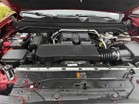 Used 2024 GMC Canyon AT4 w/ AT4 Premium Package image 26