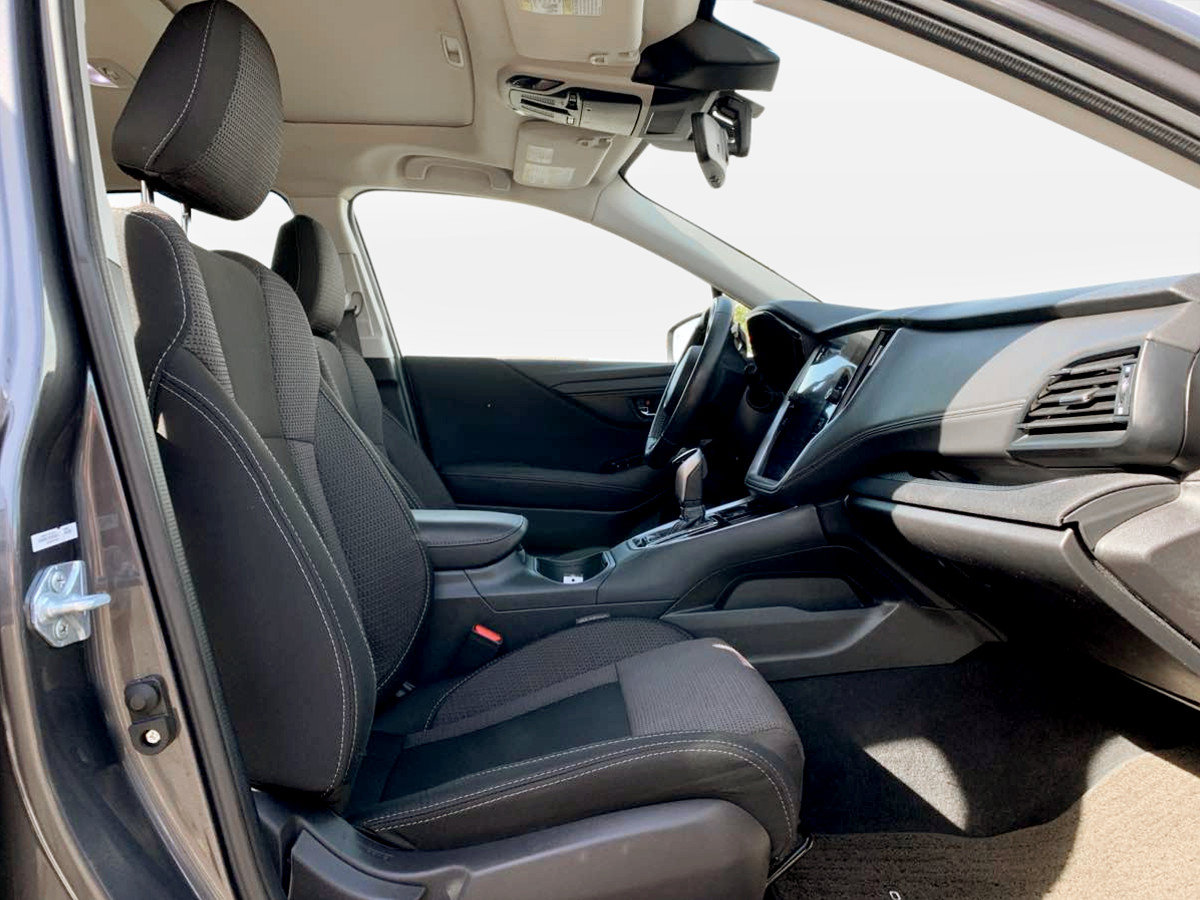 Used 2025 Subaru Outback Premium AWD/4WD image 18