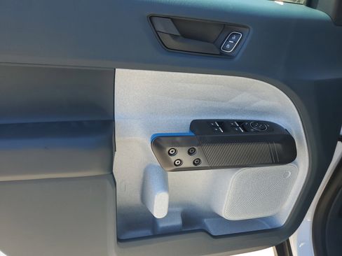 New 2026 Ford Maverick XLT image 12