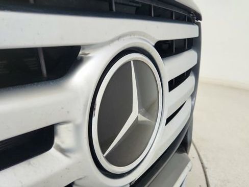 Used 2025 Mercedes-Benz GLS 450 4MATIC image 17