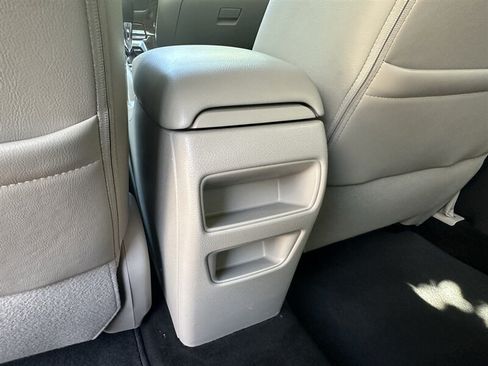 Used 2015 Nissan Sentra SL w/ SL Premium Package FWD image 47