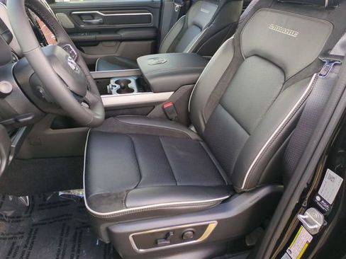 New 2026 RAM 1500 Laramie AWD/4WD image 11