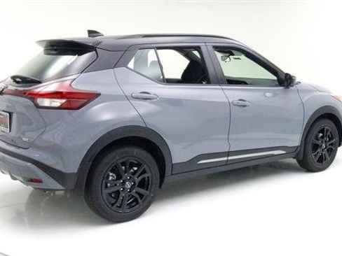 Certified 2023 Nissan Kicks SR image 8