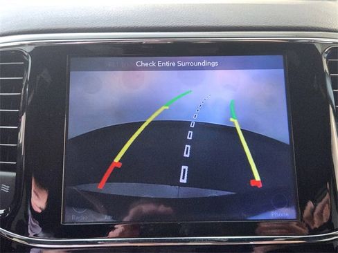 Used 2019 Jeep Grand Cherokee Altitude image 17