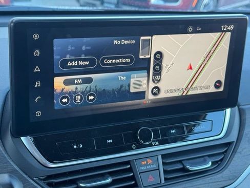 Used 2023 Nissan Altima 2.5 SV w/ SV Premium Package image 35