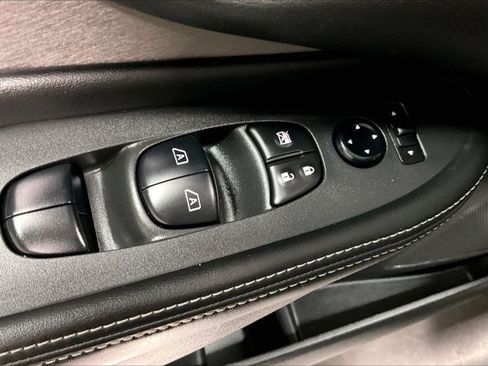 Used 2024 Nissan Murano SV AWD/4WD image 39