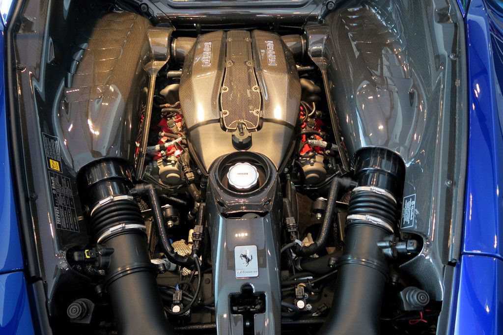 Used 2020 Ferrari F8 Tributo RWD image 31