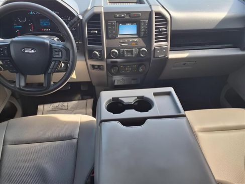 Used 2022 Ford F250 XL w/ Power Equipment Group AWD/4WD image 5