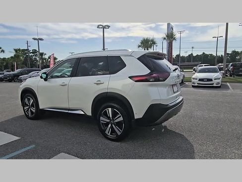 Used 2023 Nissan Rogue SL w/ SL Premium Package FWD image 31