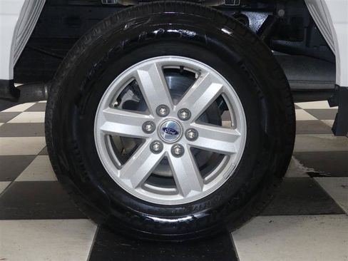 Used 2023 Ford F150 XLT w/ Trailer Tow Package image 32