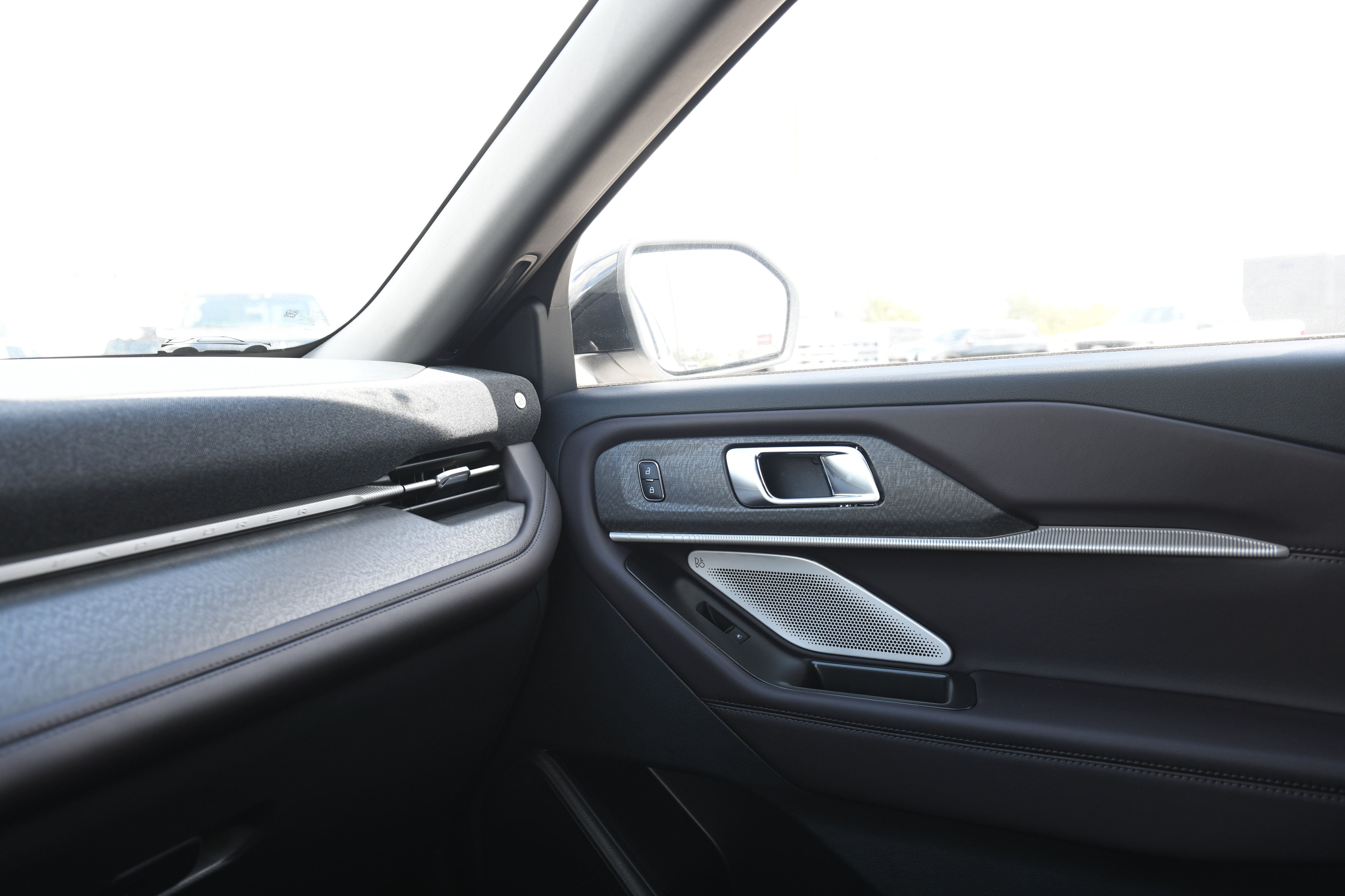 New 2027 Ford Explorer Platinum RWD image 26