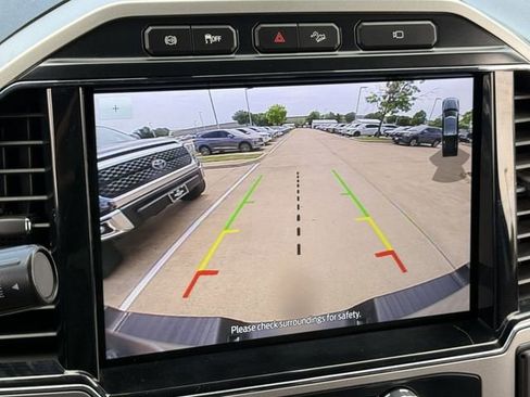 Used 2022 Ford F250 Lariat w/ Lariat Value Package AWD/4WD image 19
