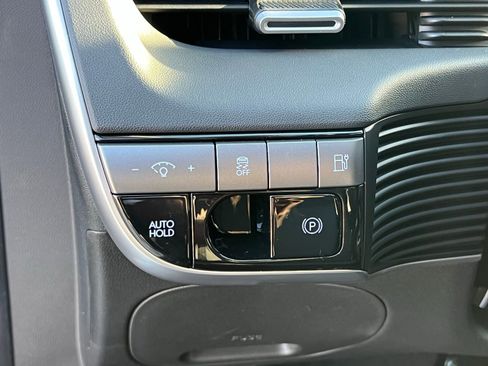 New 2026 Hyundai Ioniq 5 SE image 24