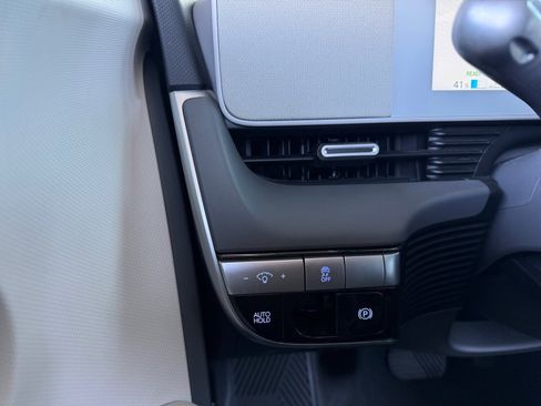 Used 2024 Hyundai Ioniq 5 SE RWD image 20