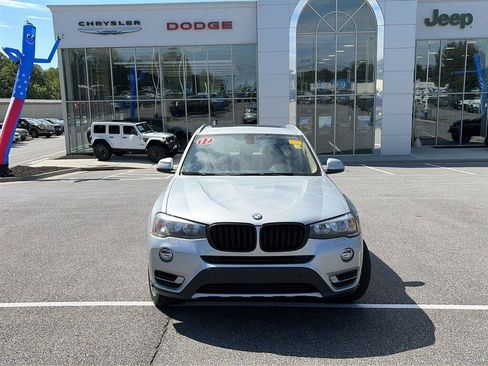 Used 2017 BMW X3 xDrive28i AWD/4WD image 3