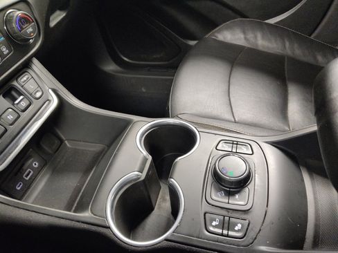 Used 2021 GMC Terrain SLT FWD image 26