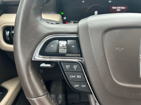 Used 2023 Lincoln Nautilus Reserve AWD/4WD image 14