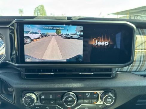 New 2026 Jeep Gladiator Sport AWD/4WD image 15