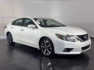 Used 2017 Nissan Altima 2.5 SR w/ LED Appearance Package video 2