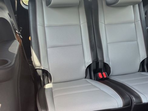 Used 2021 Dodge Durango R/T w/ Blacktop Package AWD/4WD image 14