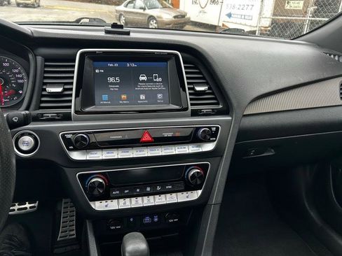 Used 2019 Hyundai Sonata Sport image 18