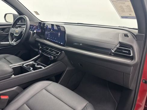 Used 2026 Chevrolet Traverse LT AWD/4WD image 29