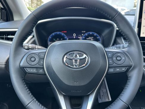 Certified 2026 Toyota Corolla Cross XLE w/ Convenience Package FWD image 23