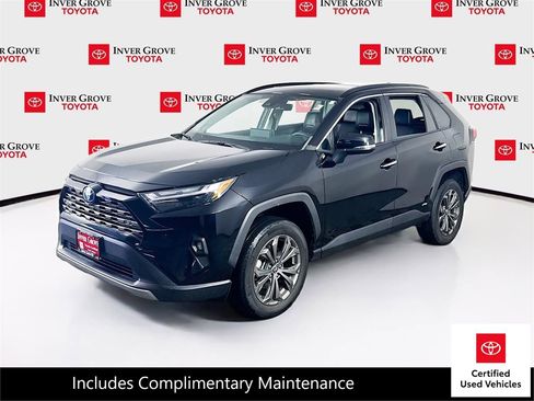 Used 2022 Toyota RAV4 Limited image 1