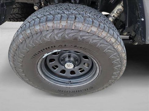Used 2021 Jeep Gladiator Sport AWD/4WD image 11