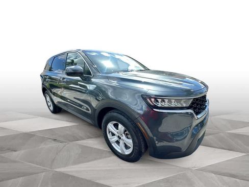 Certified 2023 Kia Sorento LX FWD image 2