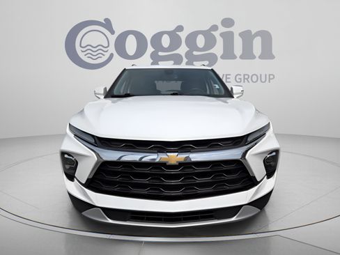 Used 2024 Chevrolet Blazer LT FWD image 8