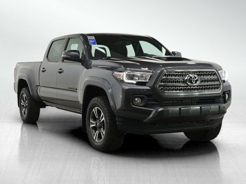 Used 2016 Toyota Tacoma SR5 image 7