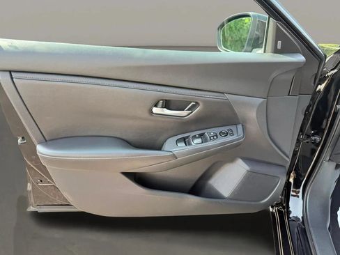 Used 2020 Nissan Sentra SV FWD image 15