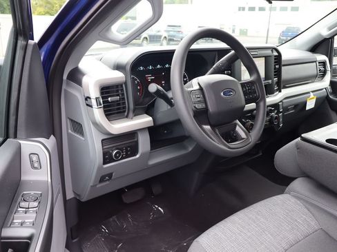 New 2026 Ford F350 XLT w/ FX4 Off-Road Package AWD/4WD image 4