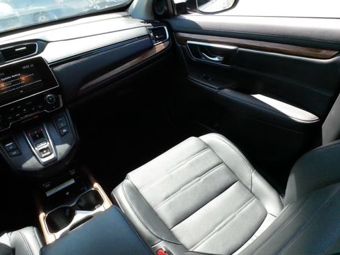 Used 2021 Honda CR-V Touring image 11