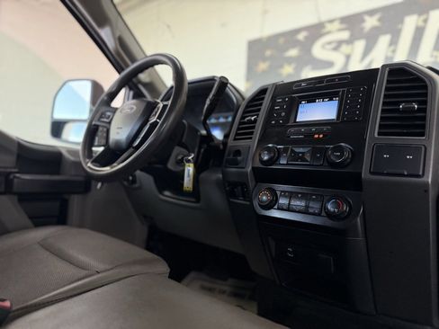 Used 2020 Ford F350 XL w/ Power Equipment Group image 34