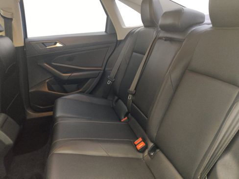 Used 2019 Volkswagen Jetta SE FWD image 18