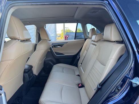 Certified 2020 Toyota RAV4 Limited image 17