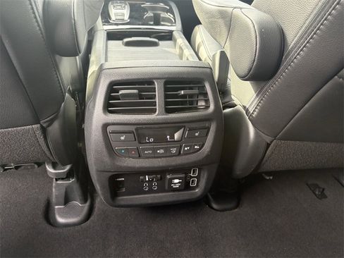 Used 2020 Honda Pilot Elite image 27