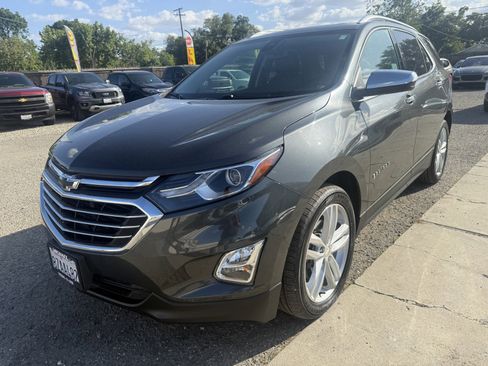 Used 2018 Chevrolet Equinox Premier FWD image 1