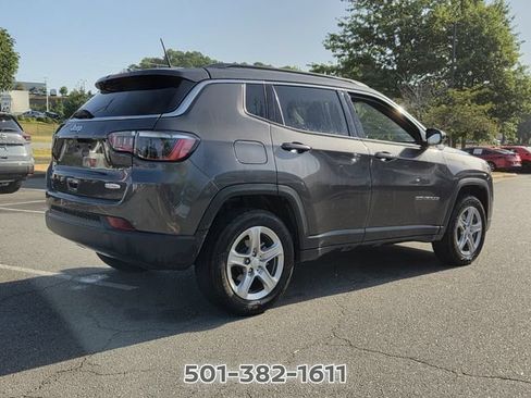 Used 2024 Jeep Compass Latitude AWD/4WD image 5