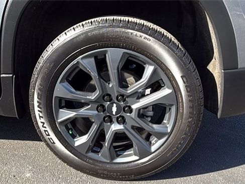 Used 2021 Chevrolet Traverse RS w/ LPO, Floor Liner Package image 10