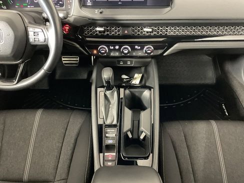 Used 2023 Honda Accord Sport image 14