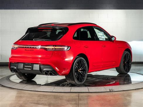 New 2026 Porsche Macan GTS image 9