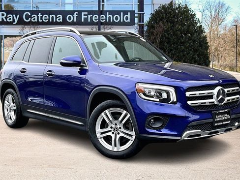 Certified 2021 Mercedes-Benz GLB 250 4MATIC image 11