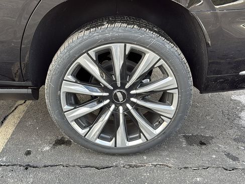 New 2026 Cadillac Escalade Luxury image 32