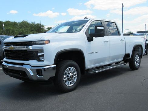 Certified 2025 Chevrolet Silverado 2500 LT w/ Convenience Package AWD/4WD image 1
